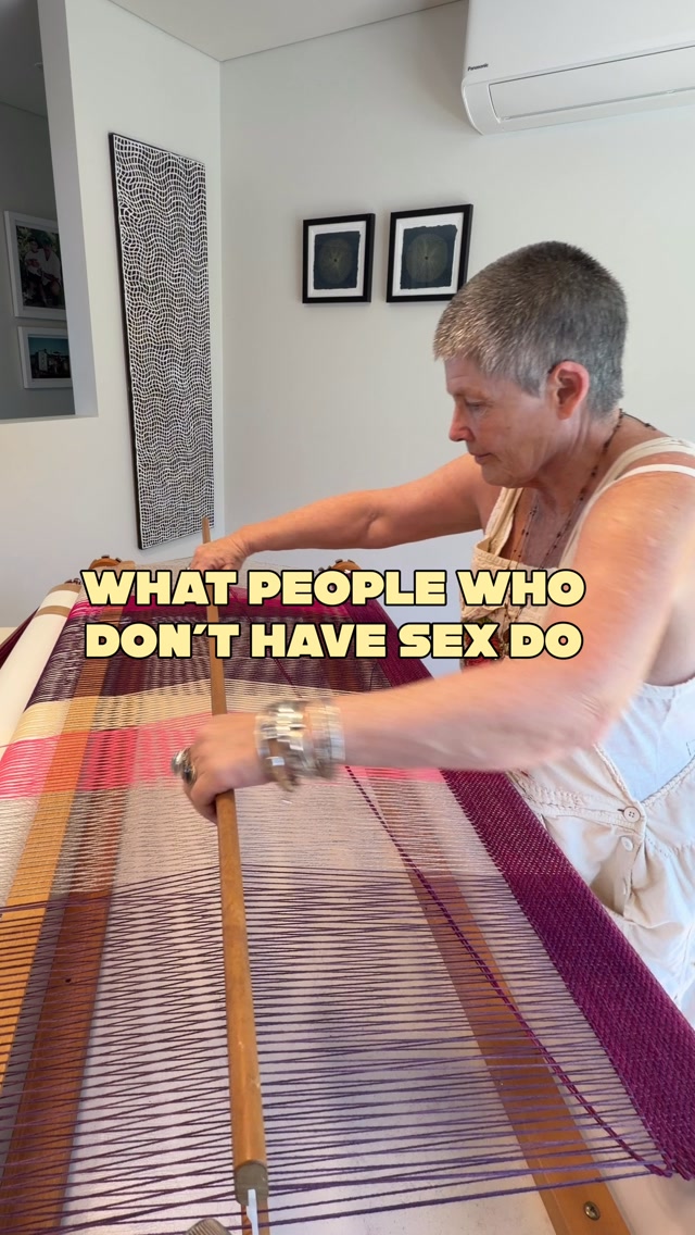 A sassy older weaver who loves weaving! Have a look around and come follow along. I may even make you laugh!