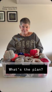 What’s the plan? Where do I start? How do I organise my colours for hand weaving my blankets?
There’s a plot twist. LOL
I don’t ever have a plan!
I like to use my intuition and just go with the flow!
All my blankets are amazing, despite having no plan.
Love to know if you plan your creative projects?
Her’s an example that you could spread the word on….that you don’t necessarily need a plan for your creative pieces.
#artisanmade #handweaving #weaving #protip #weaver