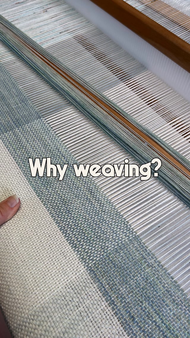 If you are daunted by starting a project because you don’t want the uncertainty of wasting your time if it doesn’t ’turn out’; and you want some direction and ideas on how to be mor confident starting; then you need to see how other weavers approach their weaving.
Pull up a chair to learn and follow my journeys of how I weave each piece, so that you can learn new ways so approaching your weaving.